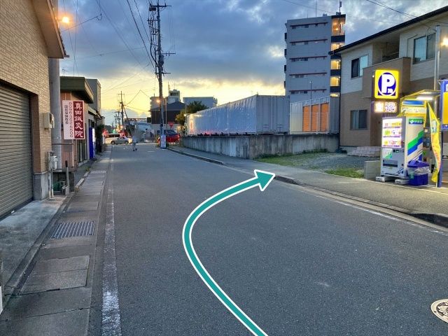 熊本駅から車で3分平井邸駐車場の写真