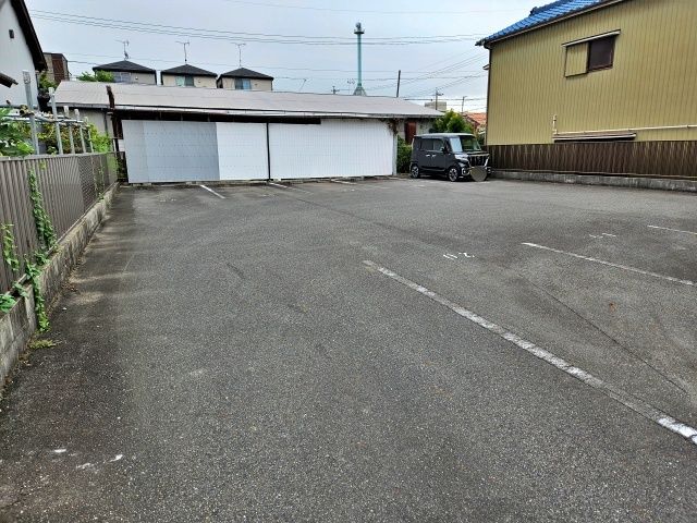 鏡味第一パーキングの駐車場写真