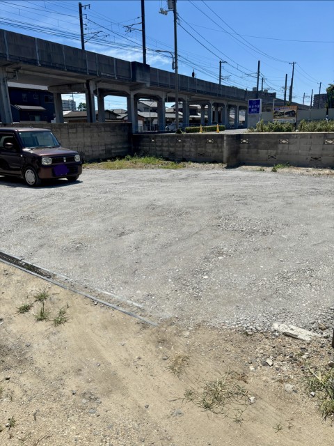 室町1丁目2-5駐車場の駐車場写真
