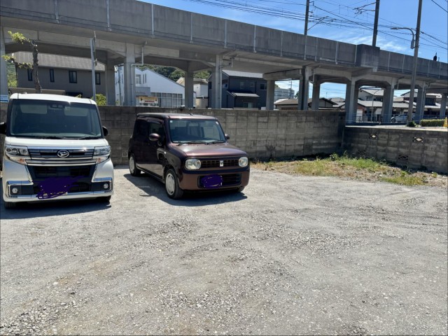 室町1丁目2-5駐車場の駐車場写真