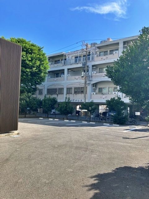 EV04【EV車専用区画】超特価！アキッパEVチャージ充電料金込み価格：東町南公園横【5】2/16〜 の駐車場写真