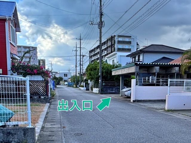 泡瀬4-46-28駐車場の駐車場写真