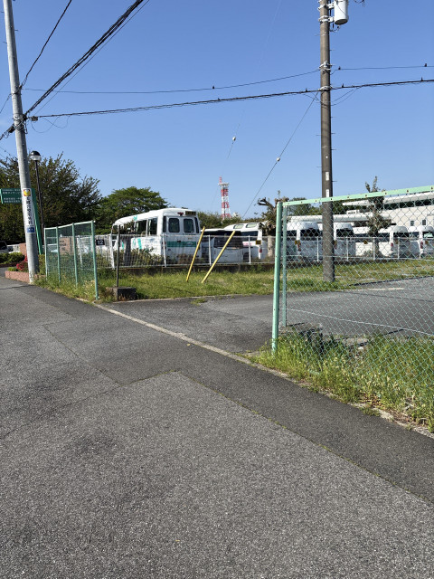 ヘアーカットフラワー囲護台3丁目13-3駐車場の駐車場写真