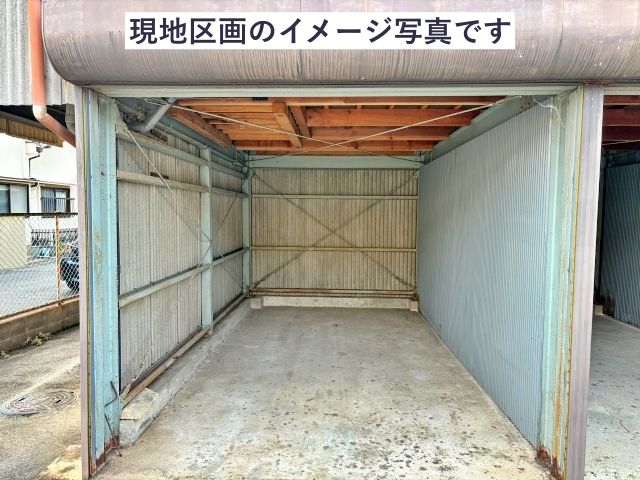 西本ガレージ(下出)の駐車場写真