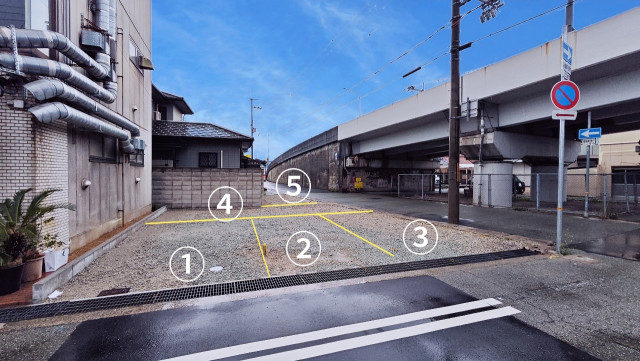 《東加古川駅近》高架横駐車場の駐車場写真