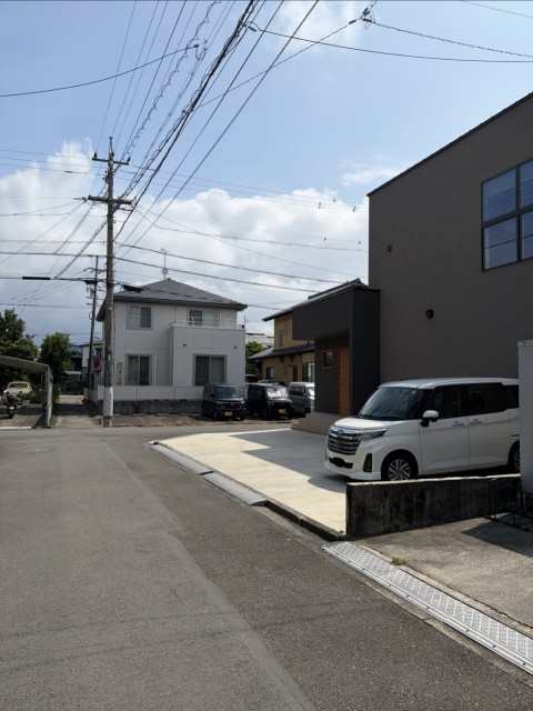 静岡県静岡市葵区弥勒の駐車場写真