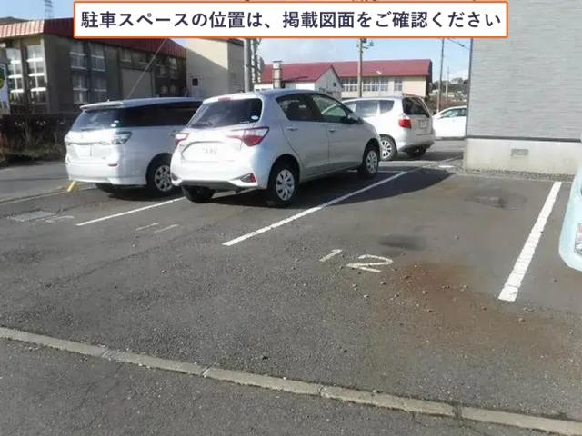 レオパレスイタンキ浜駐車場【43348】の駐車場写真