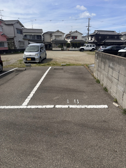 林モータープールの駐車場写真
