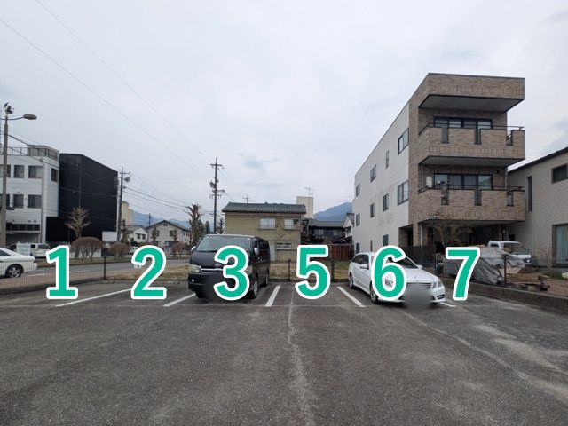 アキッパ S&M 通り町4大横 駐車場の駐車場写真