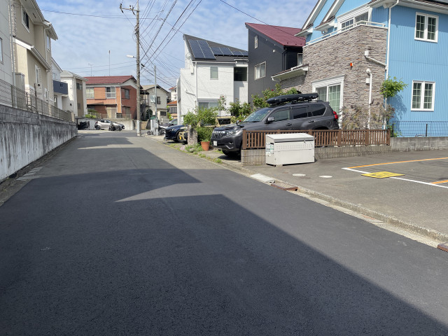鶴川荘テラス②駐車場の駐車場写真