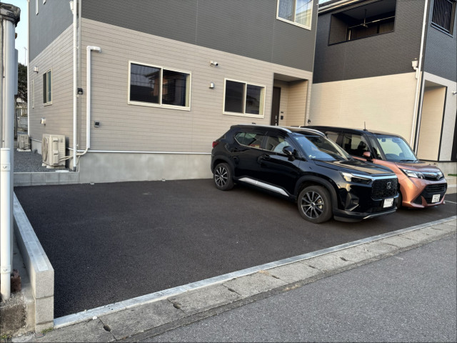 西川田東町18-16駐車場の駐車場写真