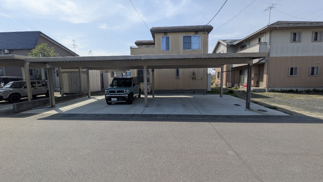 山形県天童市大字乱川1206-108駐車場の駐車場写真