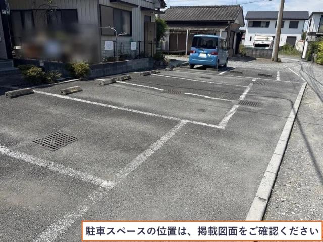 レオパレス柚駐車場【27574】の駐車場写真