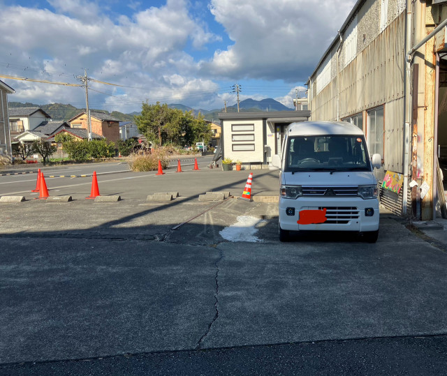 双葉自動車横駐車場の駐車場写真