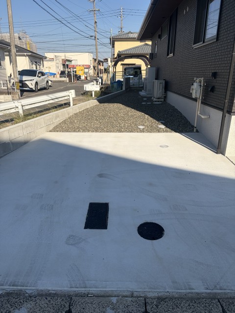 若楠1丁目6-27駐車場の駐車場写真