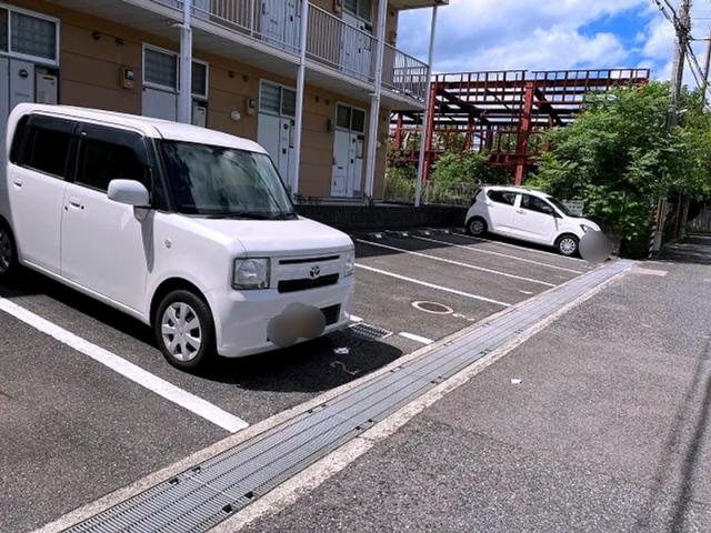 レオパレスコスタモール駐車場【17077】の駐車場写真