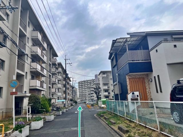 堺草部 団地駐車場(7号棟付近)の駐車場写真