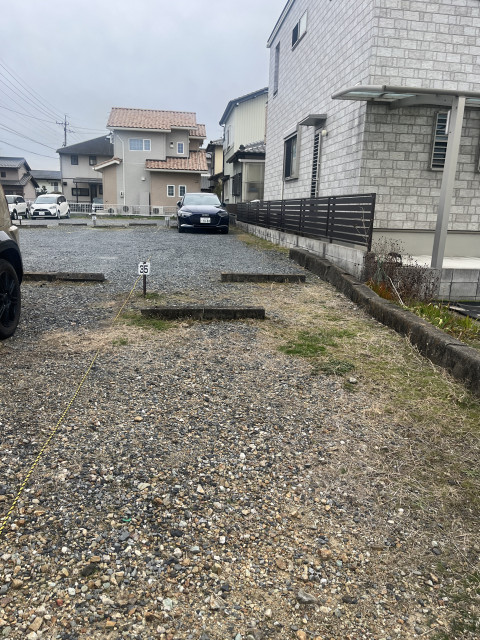 小信中島西五反田35駐車場の駐車場写真