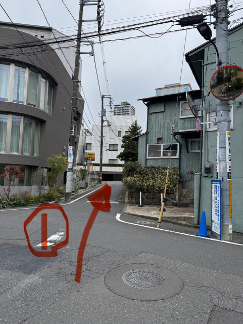 西麻布2丁目21-3駐車場の駐車場写真