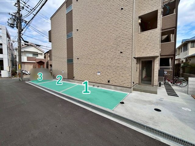 南岡町1丁目11-23 駐車場の駐車場写真