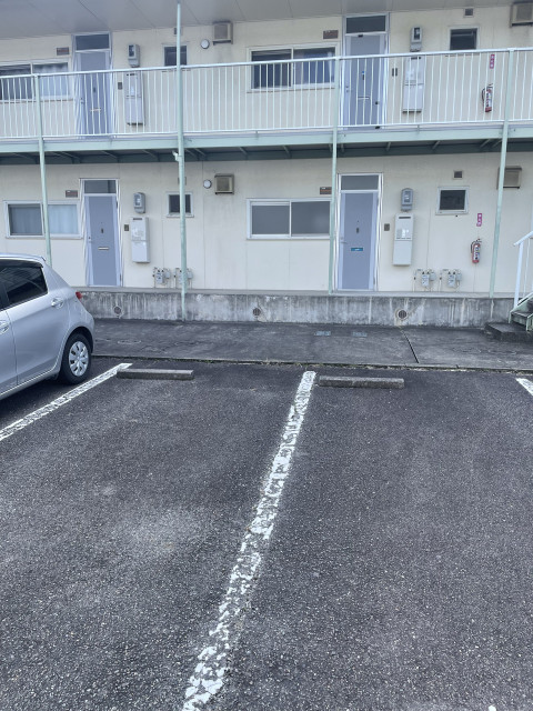 豊田市栄町７-４-4  駐車番号9番の駐車場写真