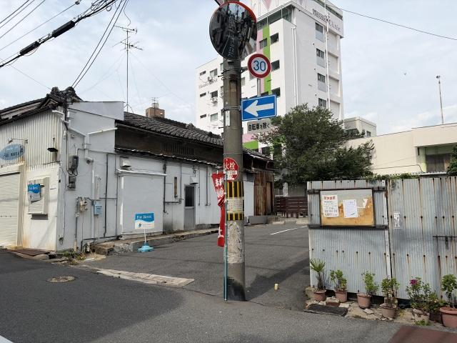 長谷川ガレージの駐車場写真