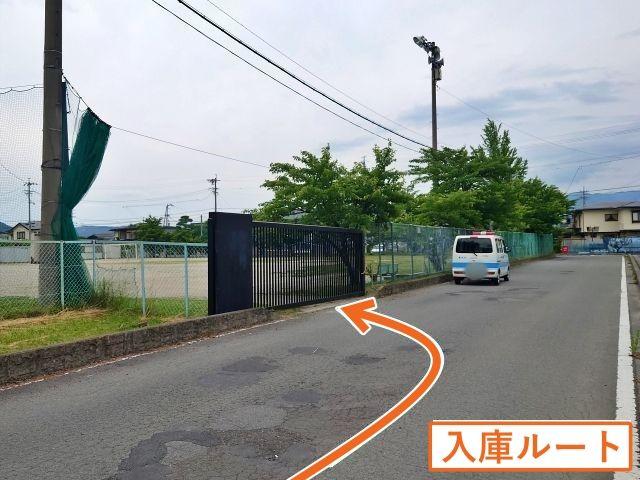 豊田小学校【諏訪湖花火大会公式駐車場】の駐車場写真