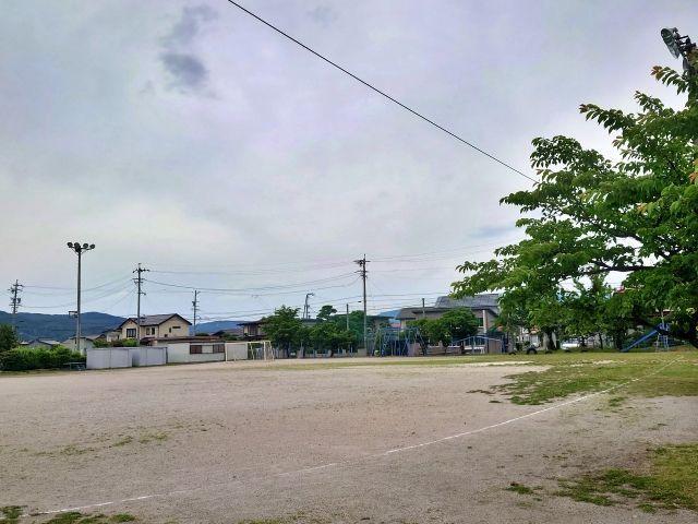 豊田小学校【諏訪湖花火大会公式駐車場】の駐車場写真