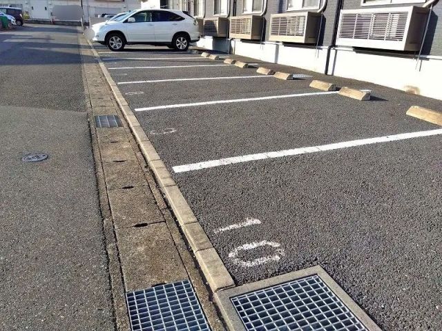 レオネクストプレステージⅣ駐車場【42749】の駐車場写真