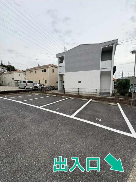 レオパレスMARINO駐車場【27240】の駐車場写真