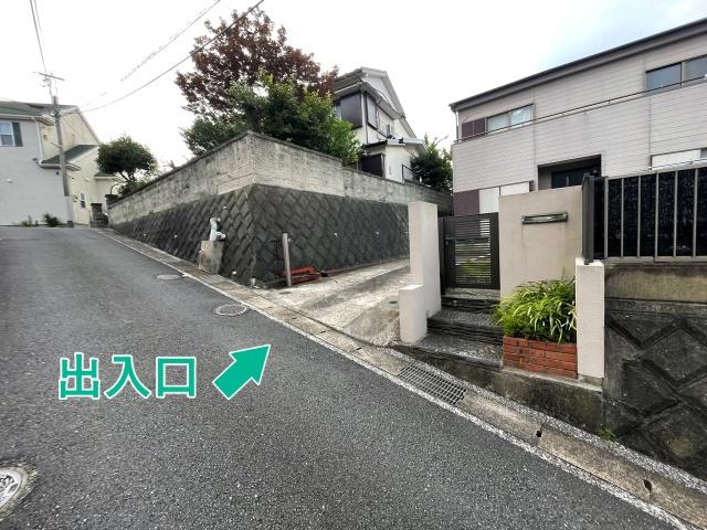 久里浜2丁目32-5 庭◎アキッパ駐車場の駐車場写真
