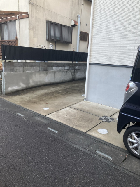 本町東4丁目22-8駐車場の駐車場写真