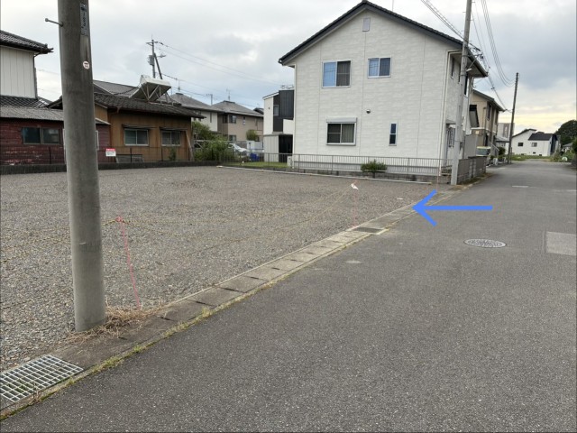 石井町　菊池駐車場　4台の駐車場写真