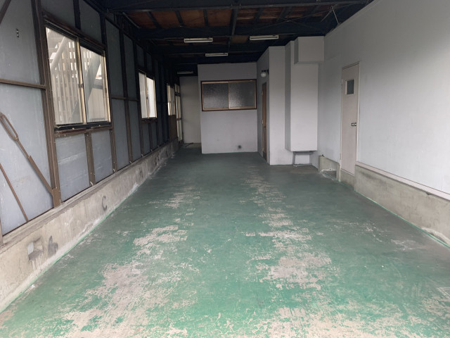 山陽天満屋根付き駐車場の駐車場写真