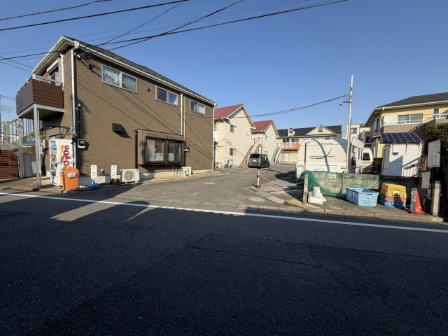 美女木2-10-4駐車場の駐車場写真