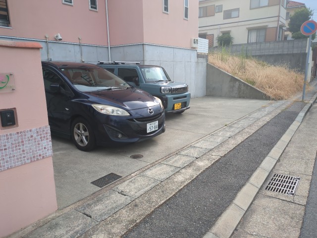 鈴蘭台北町6-13-20駐車場の駐車場写真