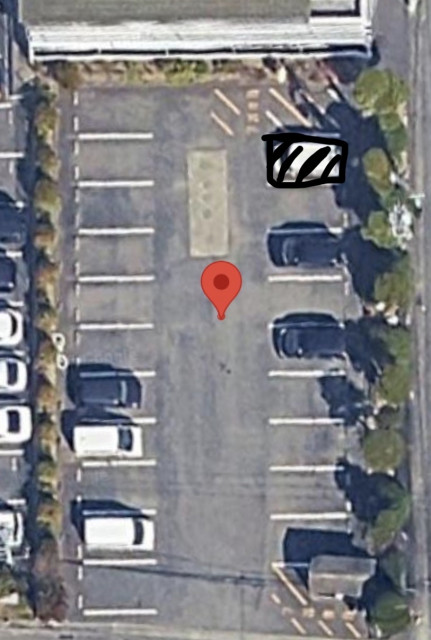 中常三島町2丁目17駐車場 12番の駐車場写真