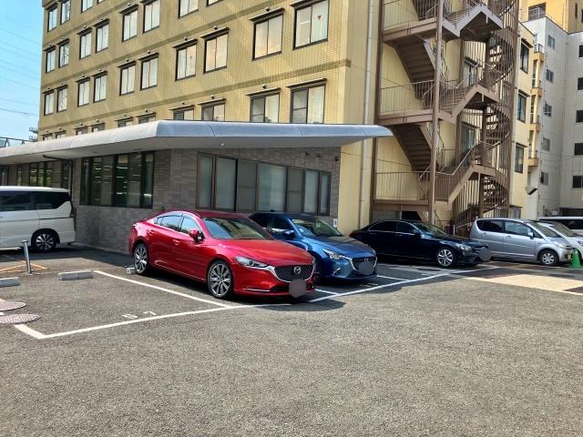 医療法人仁泉会 阪奈病院 駐車場の駐車場写真