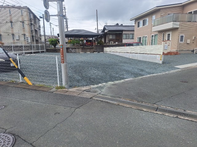 泉3-20-3駐車場の駐車場写真