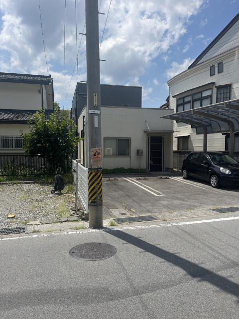 【諏訪湖の花火】8/15 アキッパ 諏訪市湯の脇2丁目12-6臨時駐車場の駐車場写真