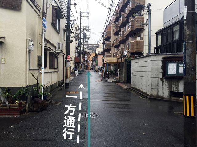 【道順6】直進してください。