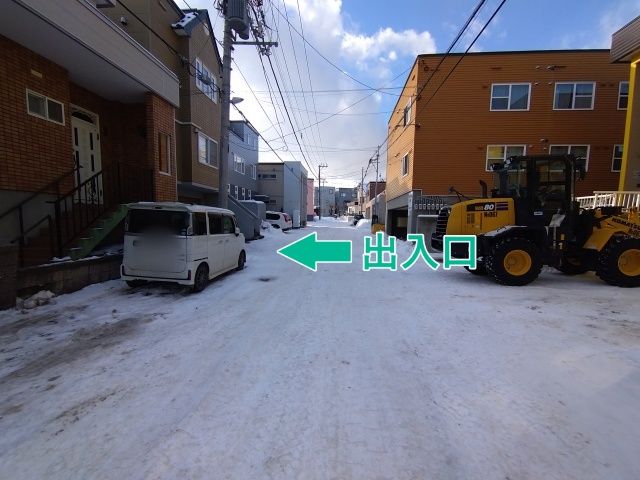 豊平区西岡5-1-4-16駐車場【1】の駐車場写真