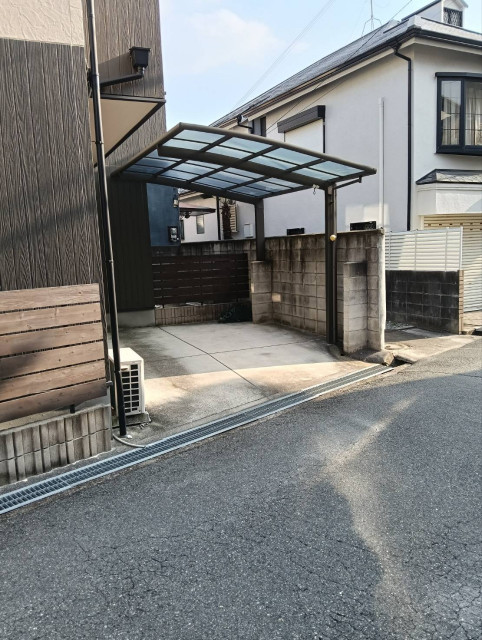 大阪府豊中市千里園3丁目 駐車場の駐車場写真