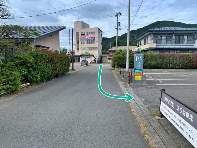 茅野市営市民館第5駐車【南側】の駐車場写真