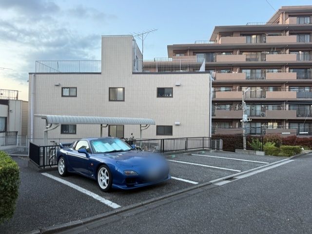 中央2丁目6-21 ソルジオ☆アキッパ駐車場の駐車場写真