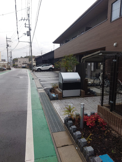 Greenhinataプリムタウン1丁目17-3駐車場の駐車場写真