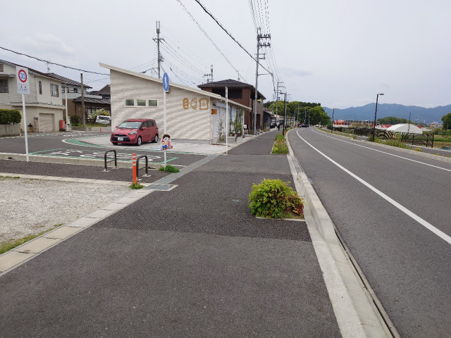 Greenhinataプリムタウン1丁目17-3駐車場の駐車場写真
