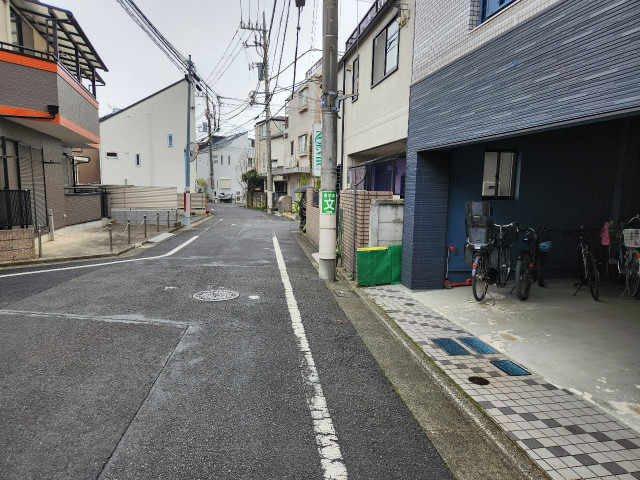 屋根付き平置(CX-5相当のSUVも可)の駐車場写真