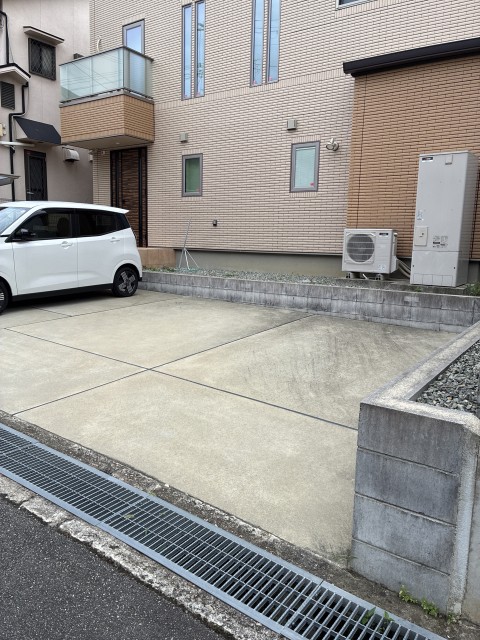 旭丘2丁目13駐車場の駐車場写真
