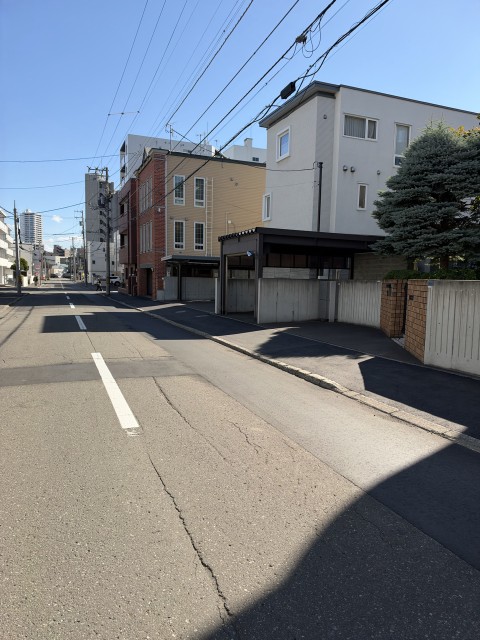 宮の森2条5丁目1-24駐車場の駐車場写真
